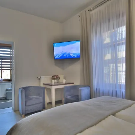 - Zakopiański Apartament *